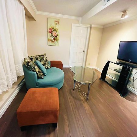 Private Suite With Private Entrance King Bed Richmond Exterior foto